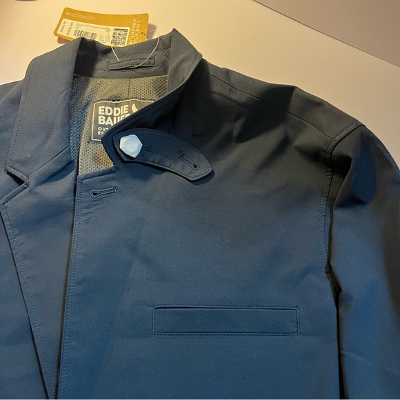 🆕Eddie Bauer Men’s Ultimate Voyager Travel Blazer – Size 44 - Picture 6 of 16